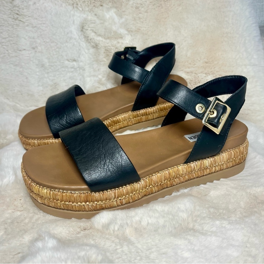 Steve Madden Leather Sandles